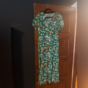 Floral short sleeve dress from the loft.  Size 8